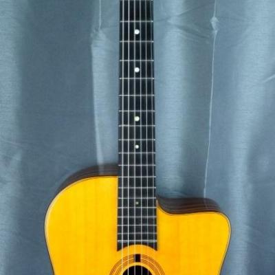 VENDUE... GALLATO guitare manouche R39 'O' Django 'série 1' 2017 *OCCASION*