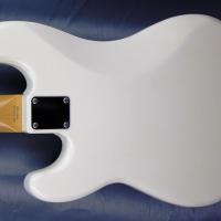 Fender pb 70 owh japan 3 