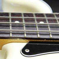 Fender pb70 wh japan 19 