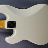Fender precision bass pb60 hama okamoto white japan japon 3 