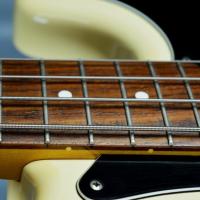 Fender precision bass pb62 white japan japon 2 
