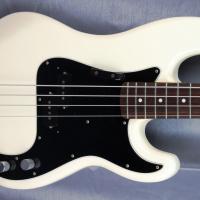 Fender precision bass pb70 us white 2000 japan import 44 