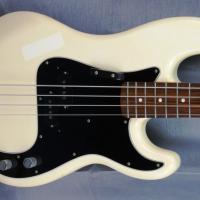 Fender precision bass pb70 us white japan japon 2 