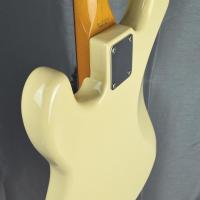 New pas flou mais jaune 1 