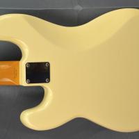 New pas flou mais jaune 6 