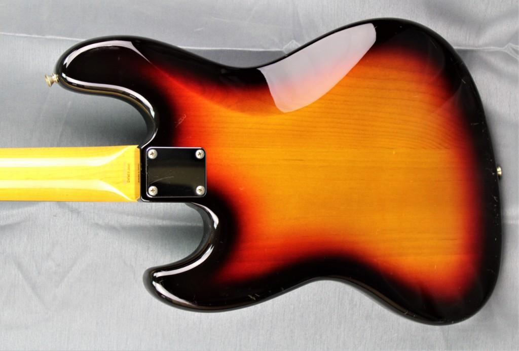 Pas mal de marques en bas dans la zone noire