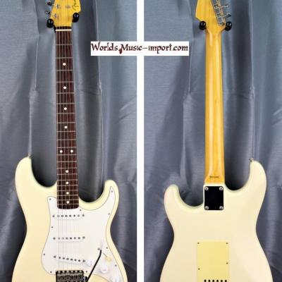 V E N D U E... FENDER Stratocaster ST'62M-US Medium Scale VWhite 2009 japan RARE import *OCCASION*